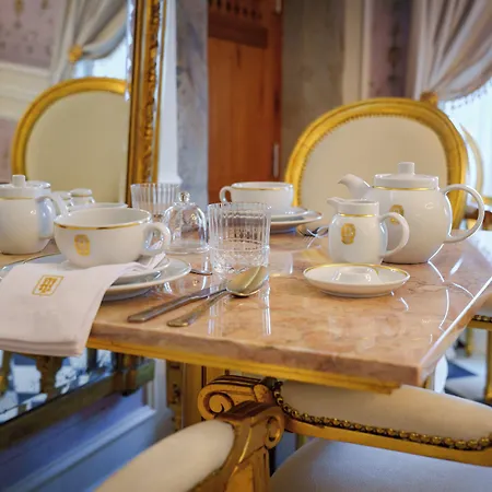 Boutique Teatro Hotel 4*