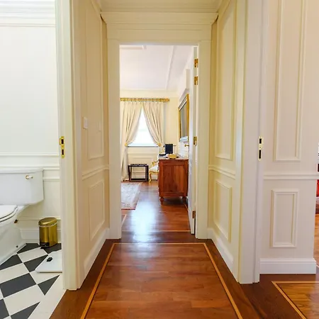 Boutique Teatro Hotel 4*