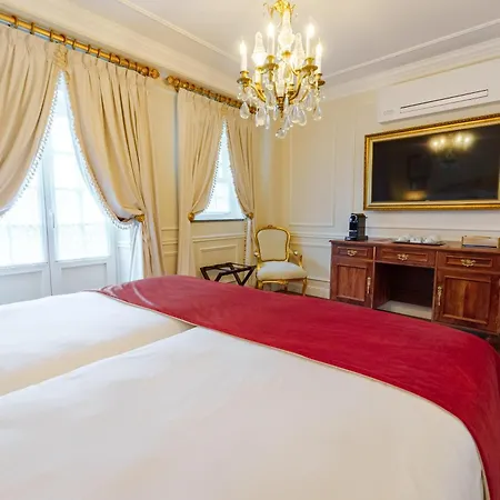 Boutique Teatro 4* Ангра-ду-Эроижму