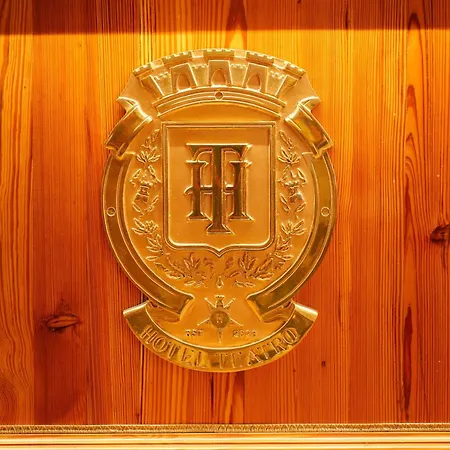 Boutique Teatro Hotel 4*