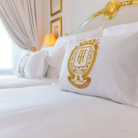 Hotel Boutique Teatro 4*