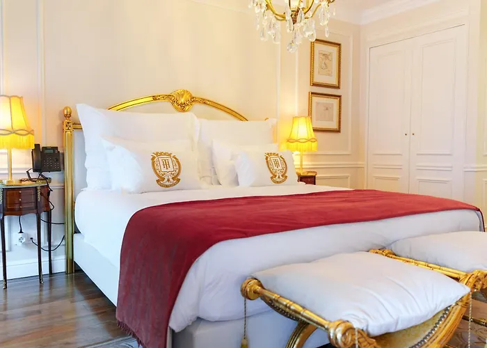 מלון Boutique Teatro 4*