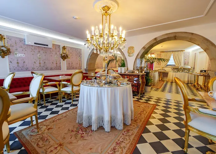 מלון Boutique Teatro 4*